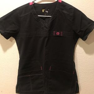 Women’s scrub top